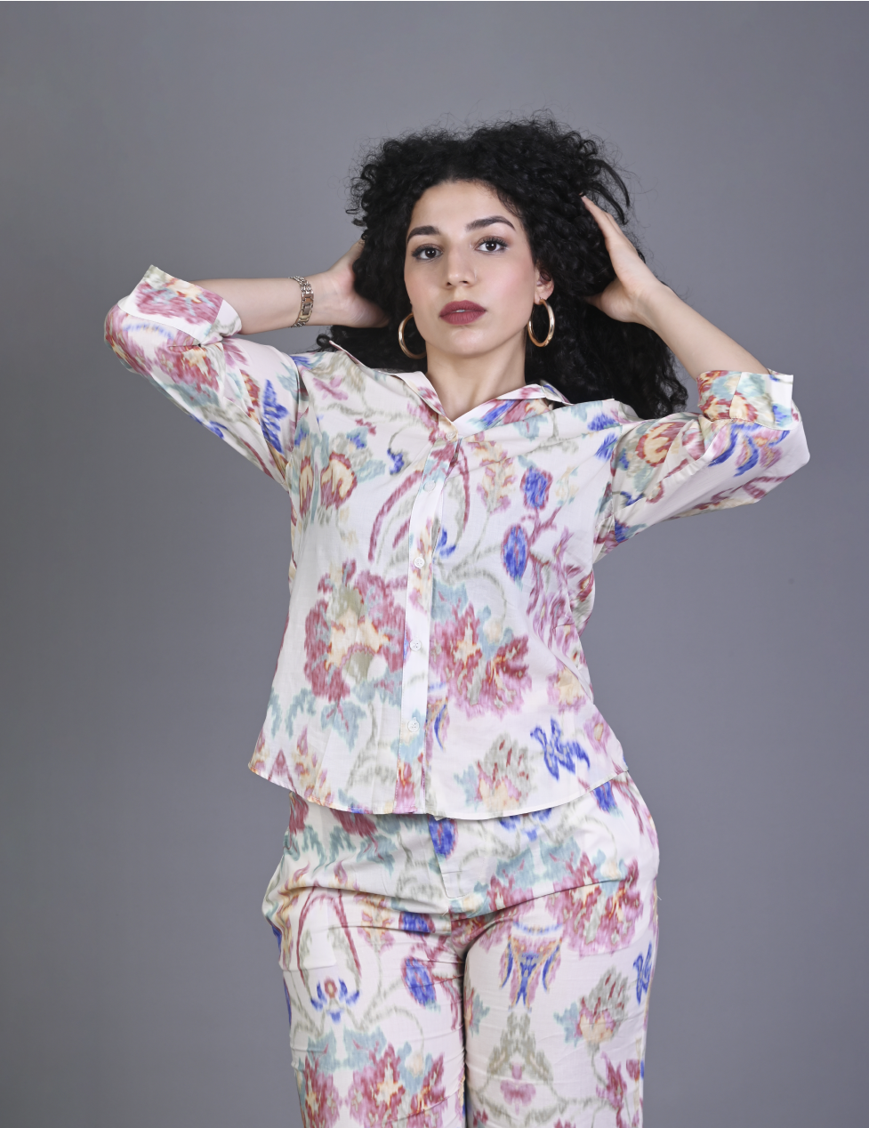 Ensemble imprimé floral (chemise + pantalon)